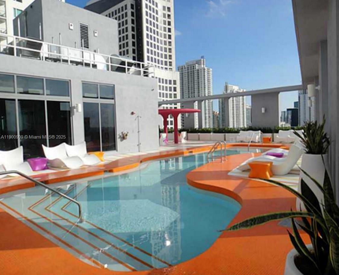 31 SE 6th St #2508, Miami FL 33131