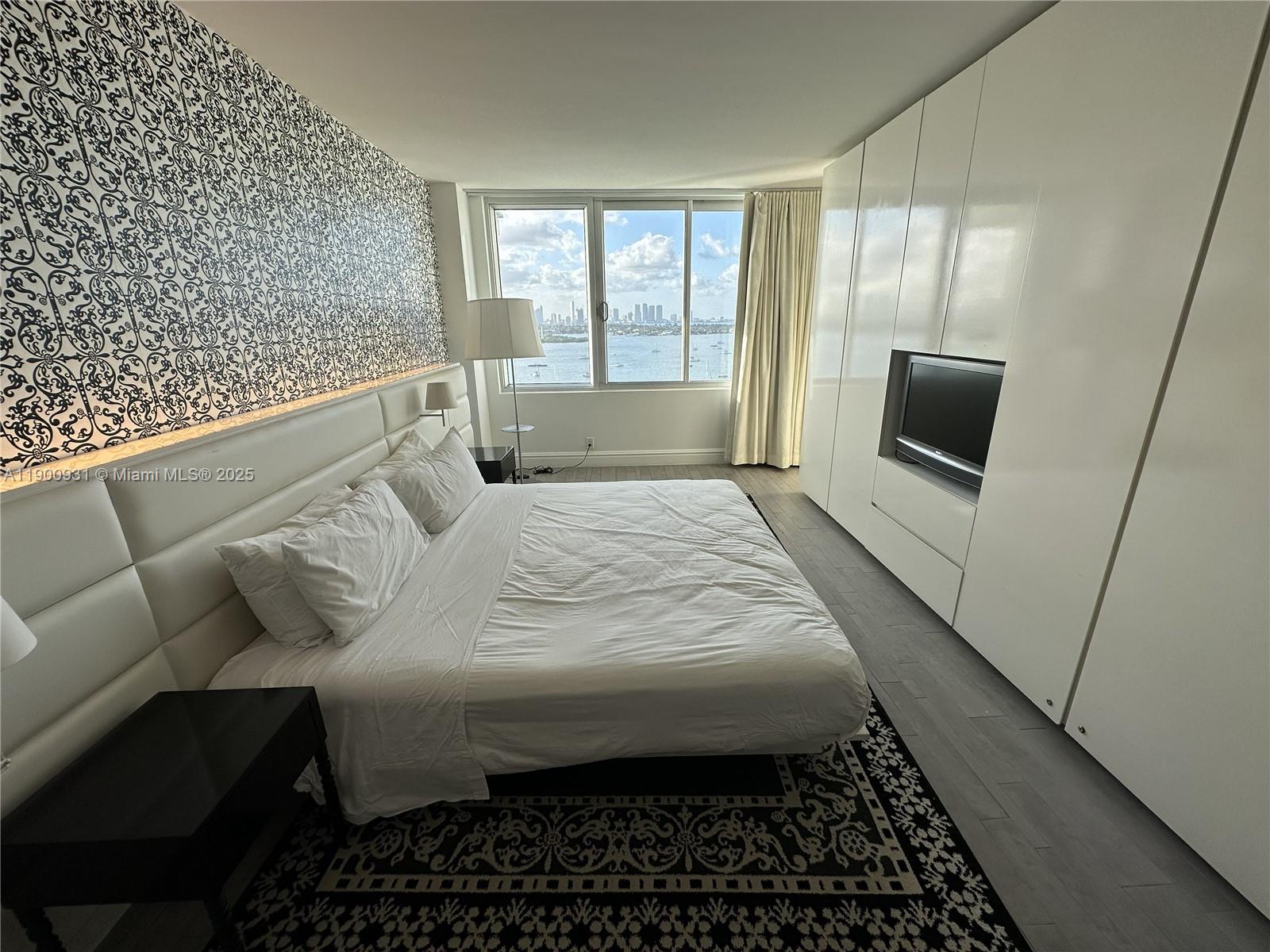 1100 West Ave #1520, Miami Beach FL 33139