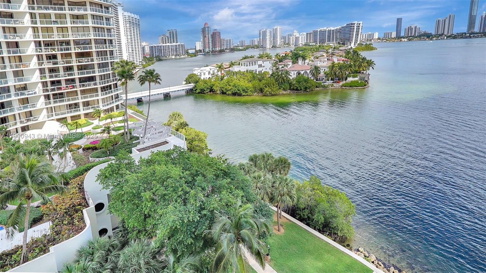 3000 Island Blvd #905, Aventura FL 33160