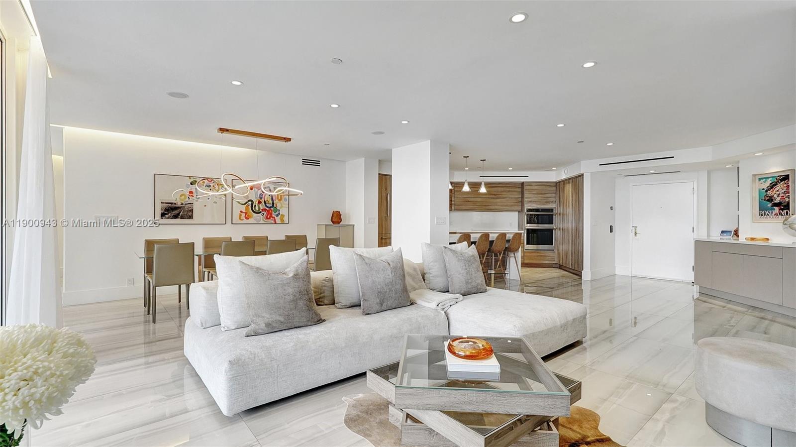 3000 Island Blvd #905, Aventura FL 33160