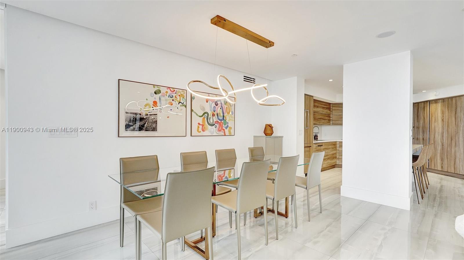 3000 Island Blvd #905, Aventura FL 33160