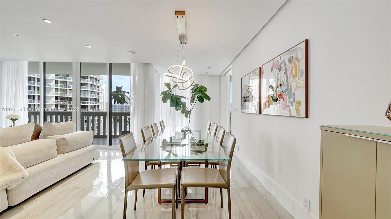 3000 Island Blvd #905, Aventura FL 33160