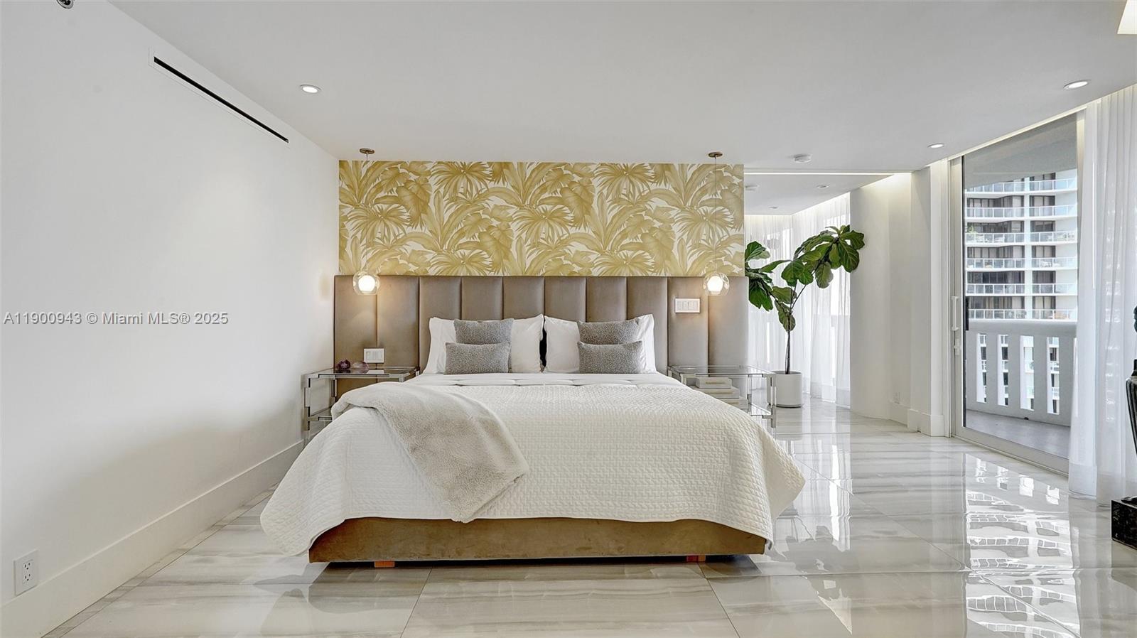 3000 Island Blvd #905, Aventura FL 33160