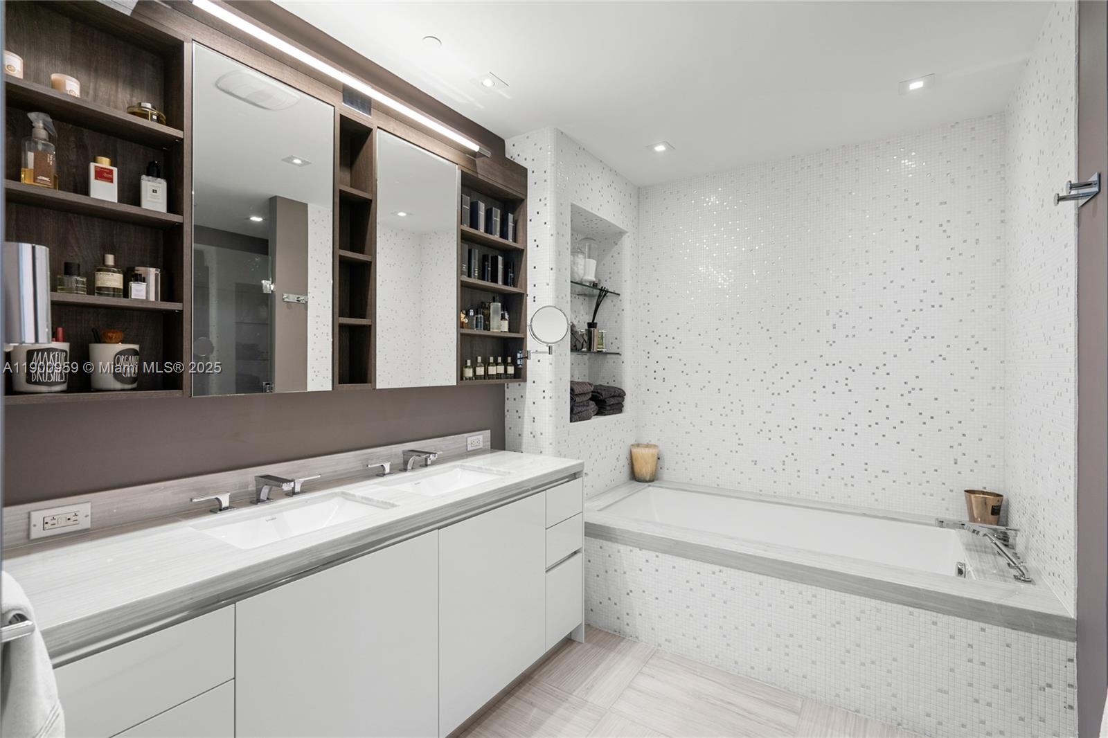 16901 Collins Ave #2402, Sunny Isles Beach FL 33160
