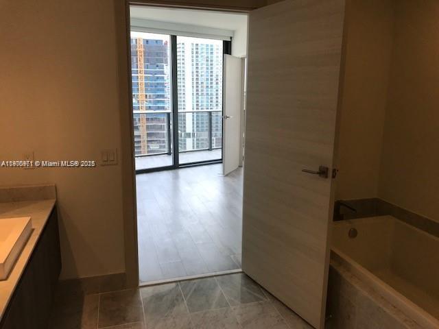 801 S Miami Ave #3103, Miami FL 33130