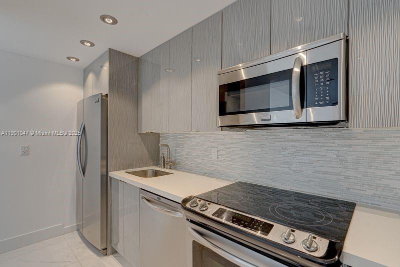 1000 West Ave #1230, Miami Beach FL 33139