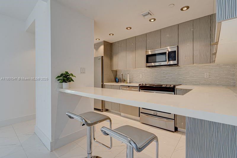 1000 West Ave #1230, Miami Beach FL 33139