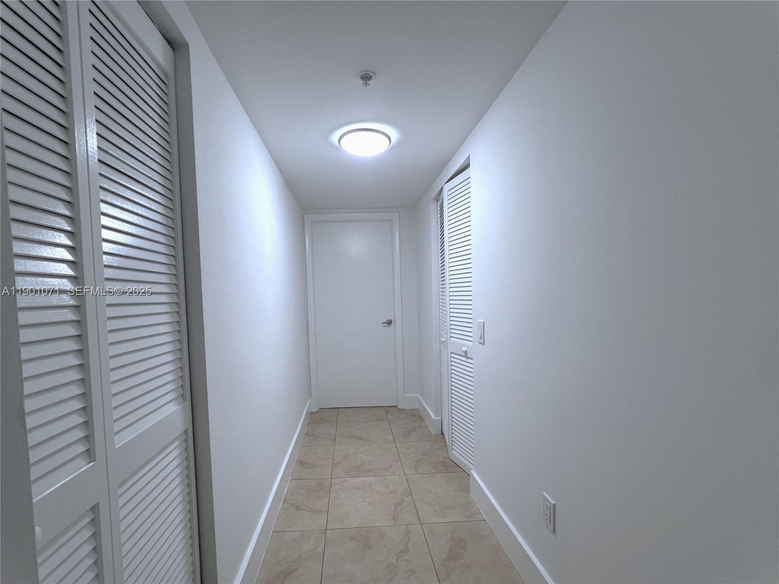 41 SE 5th St #911, Miami FL 33131