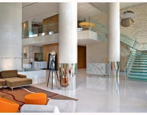 41 SE 5th St #911, Miami FL 33131