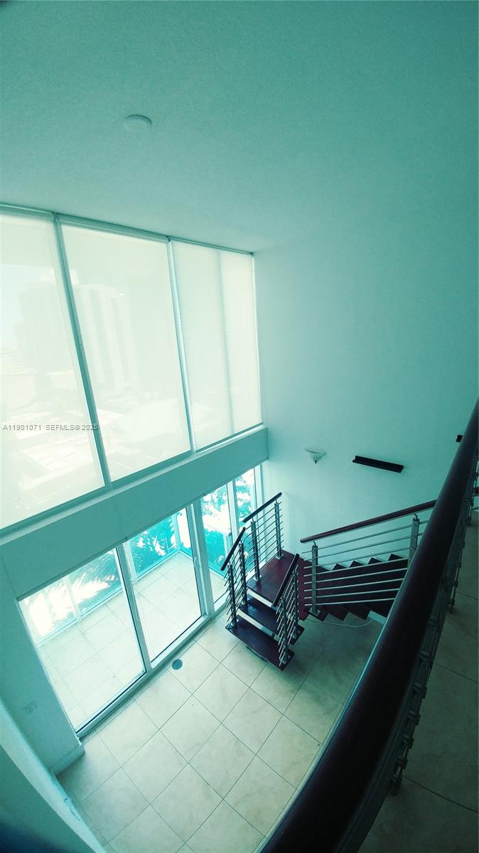 41 SE 5th St #911, Miami FL 33131