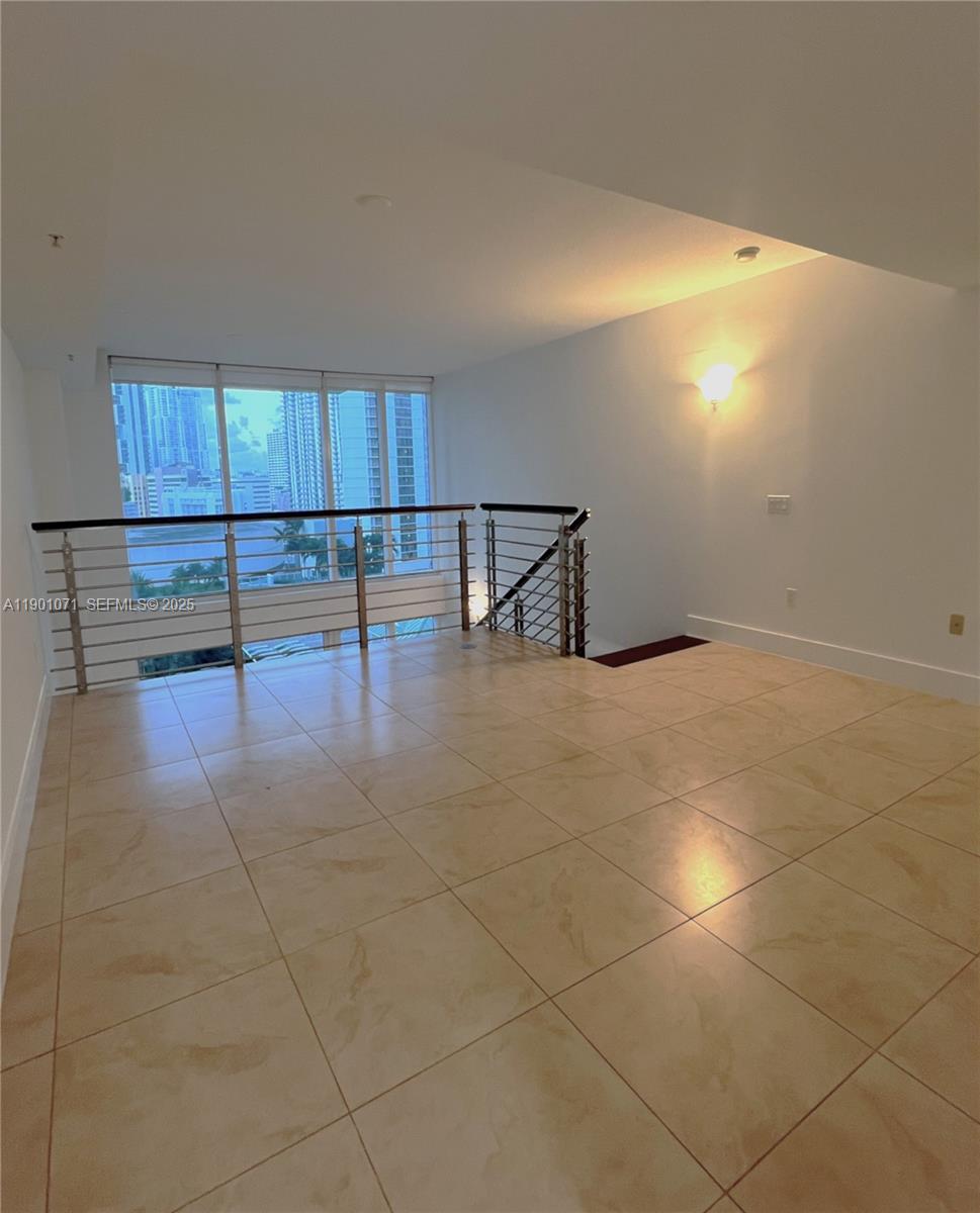 41 SE 5th St #911, Miami FL 33131