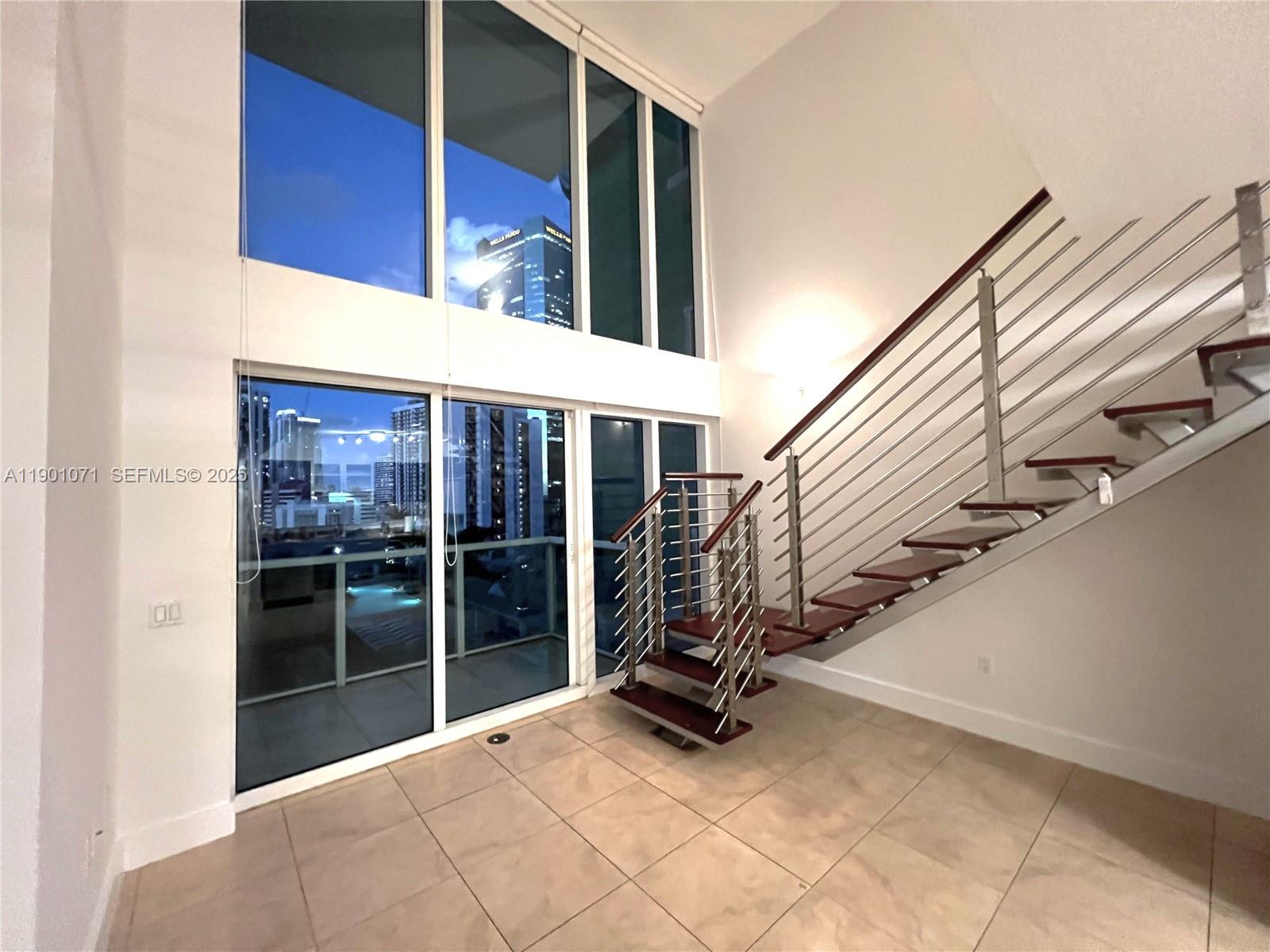 41 SE 5th St #911, Miami FL 33131