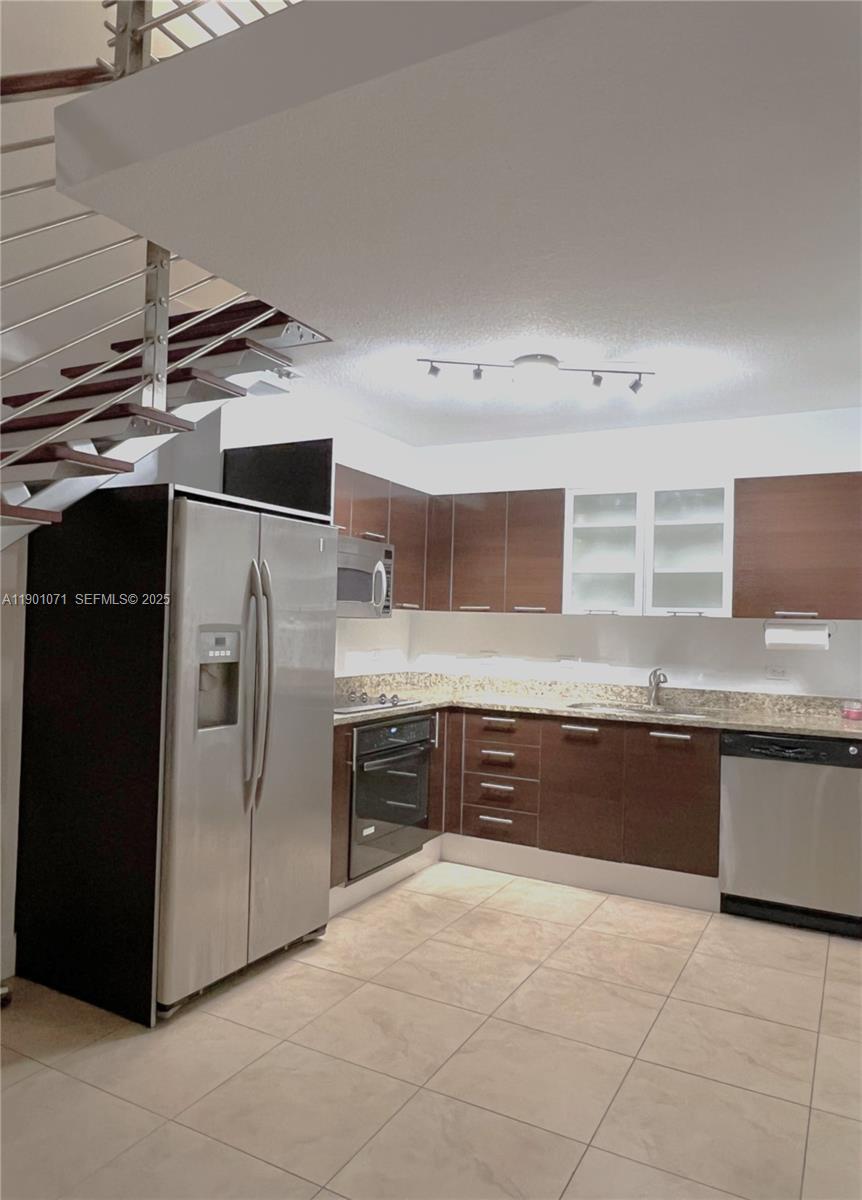 41 SE 5th St #911, Miami FL 33131