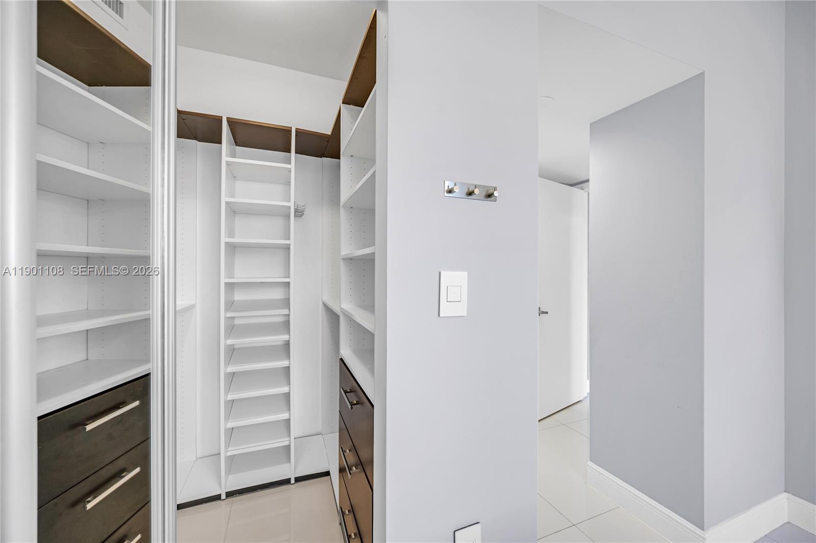 19900 E Country Club Dr #1003, Aventura FL 33180