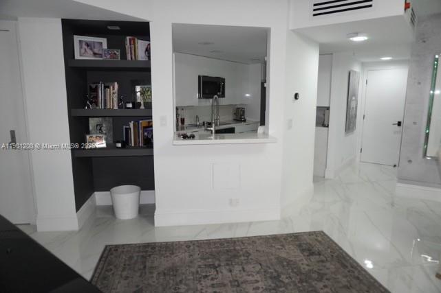 701 Brickell Key Blvd #412, Miami FL 33131