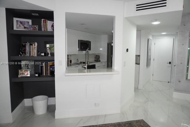 701 Brickell Key Blvd #412, Miami FL 33131