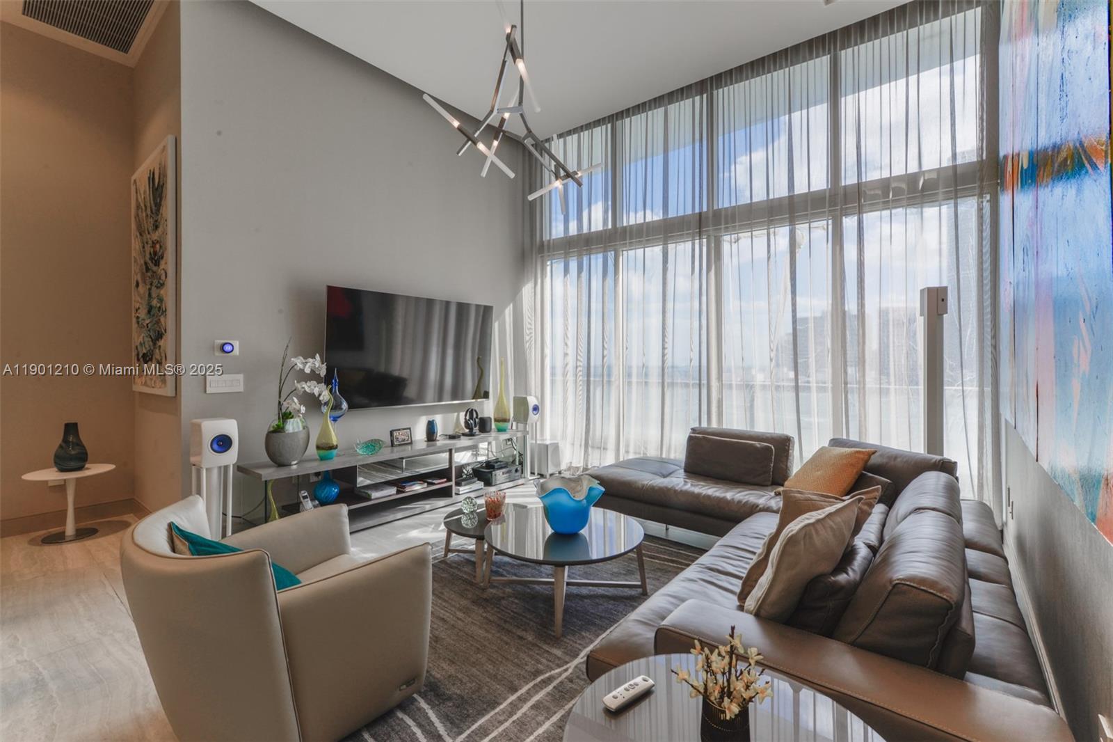 495 Brickell Ave #2211, Miami FL 33131