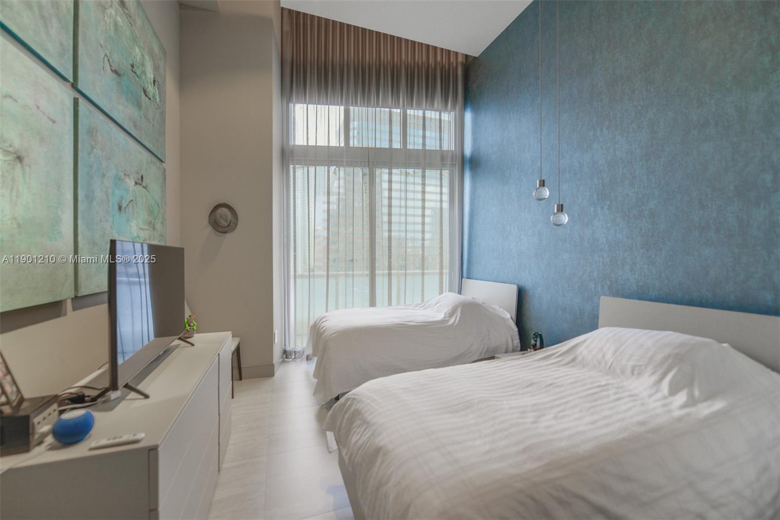 495 Brickell Ave #2211, Miami FL 33131