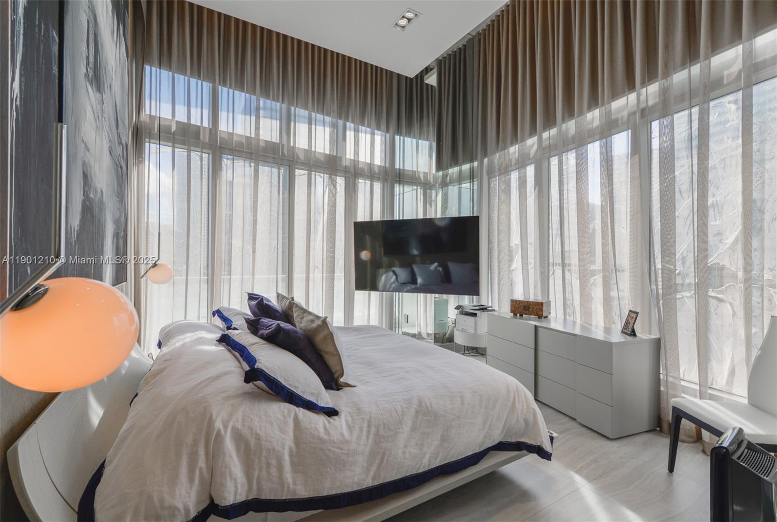 495 Brickell Ave #2211, Miami FL 33131