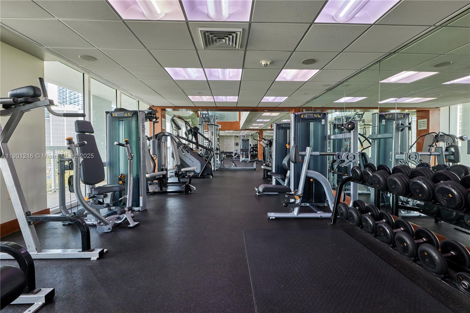 31 SE 5th St #3201, Miami FL 33131