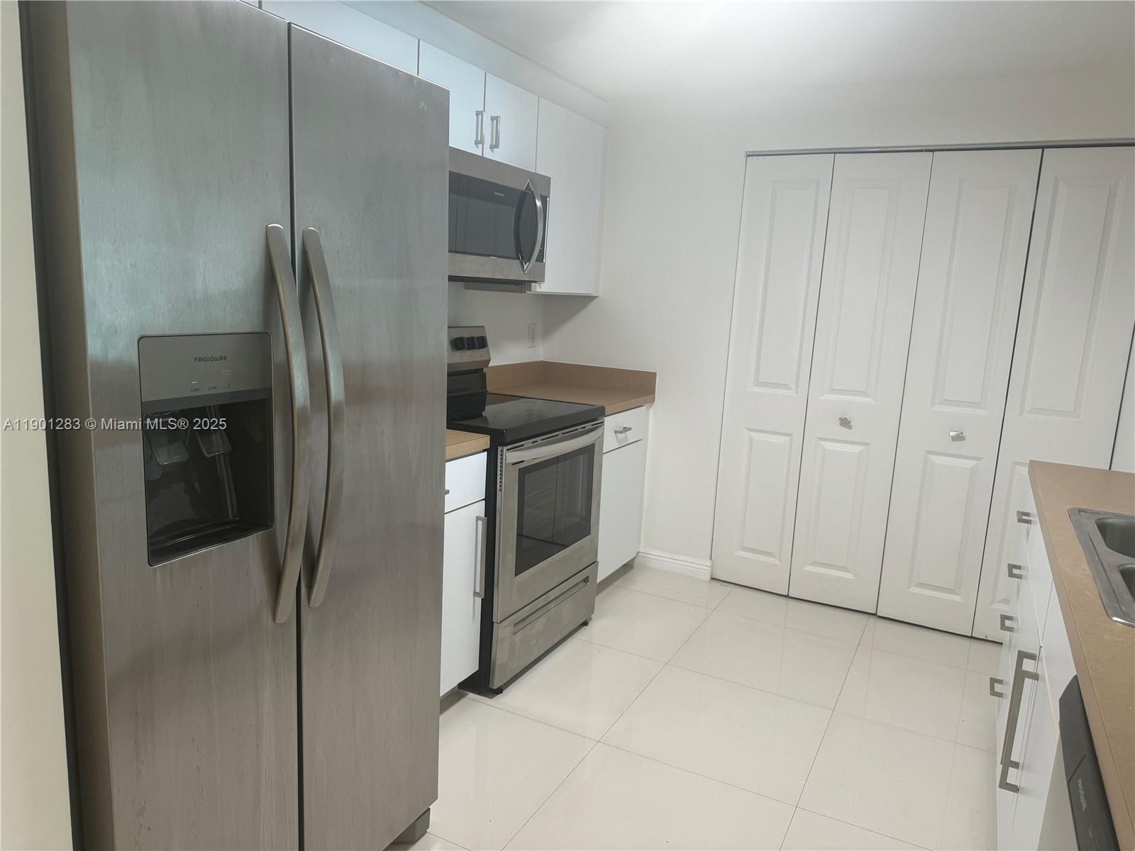 1250 S Miami Ave #1404, Miami FL 33130