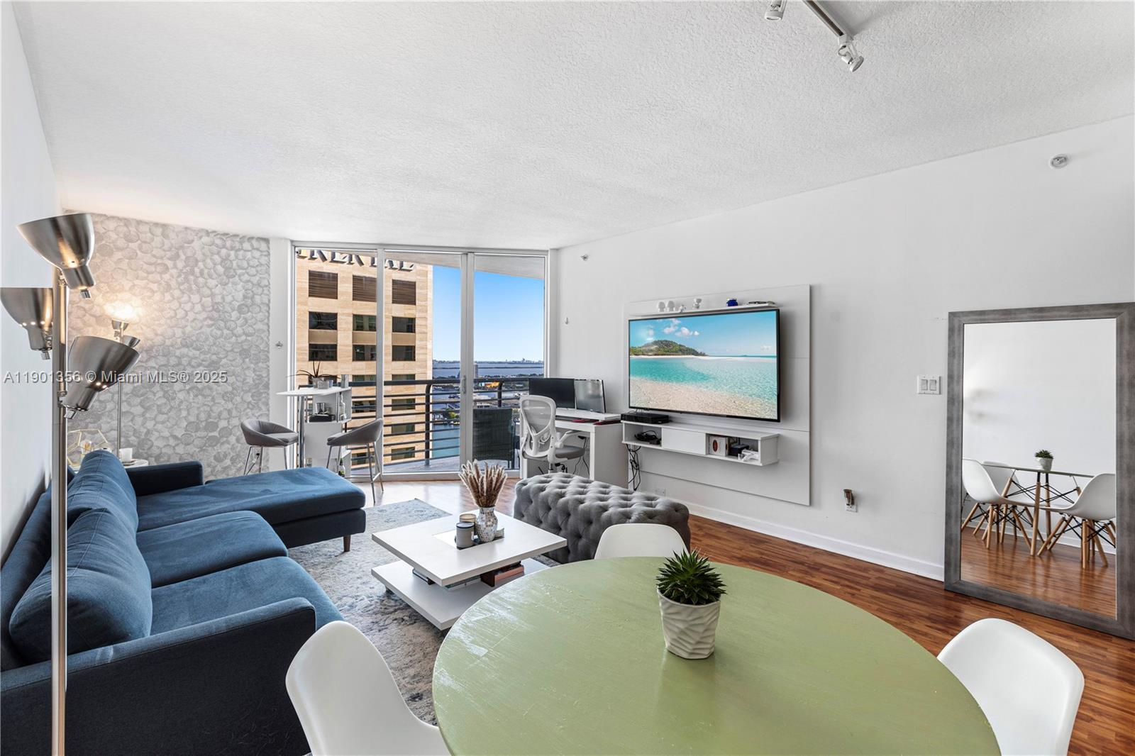 335 S BISCAYNE BL #3404, Miami FL 33131