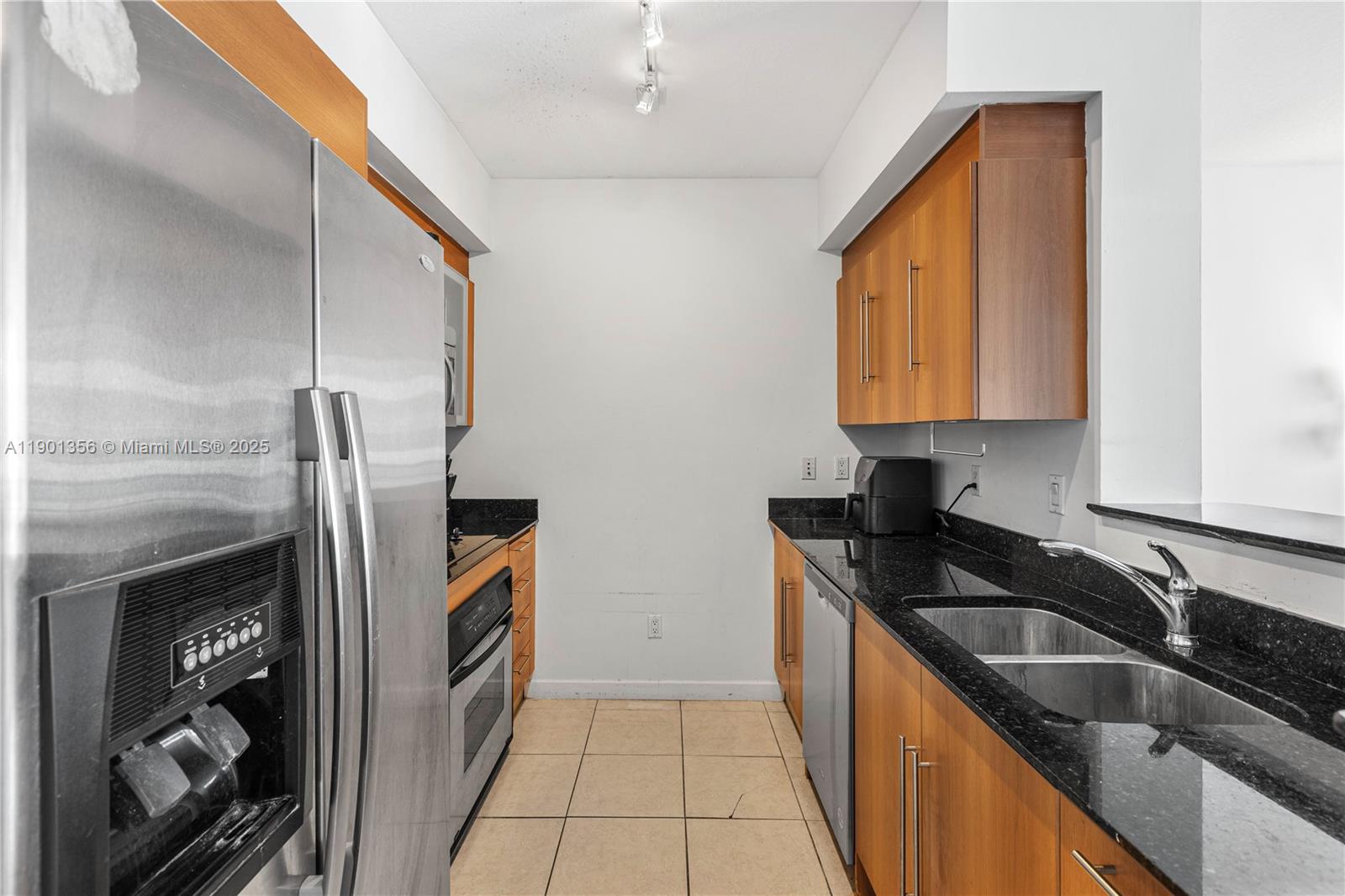 335 S BISCAYNE BL #3404, Miami FL 33131