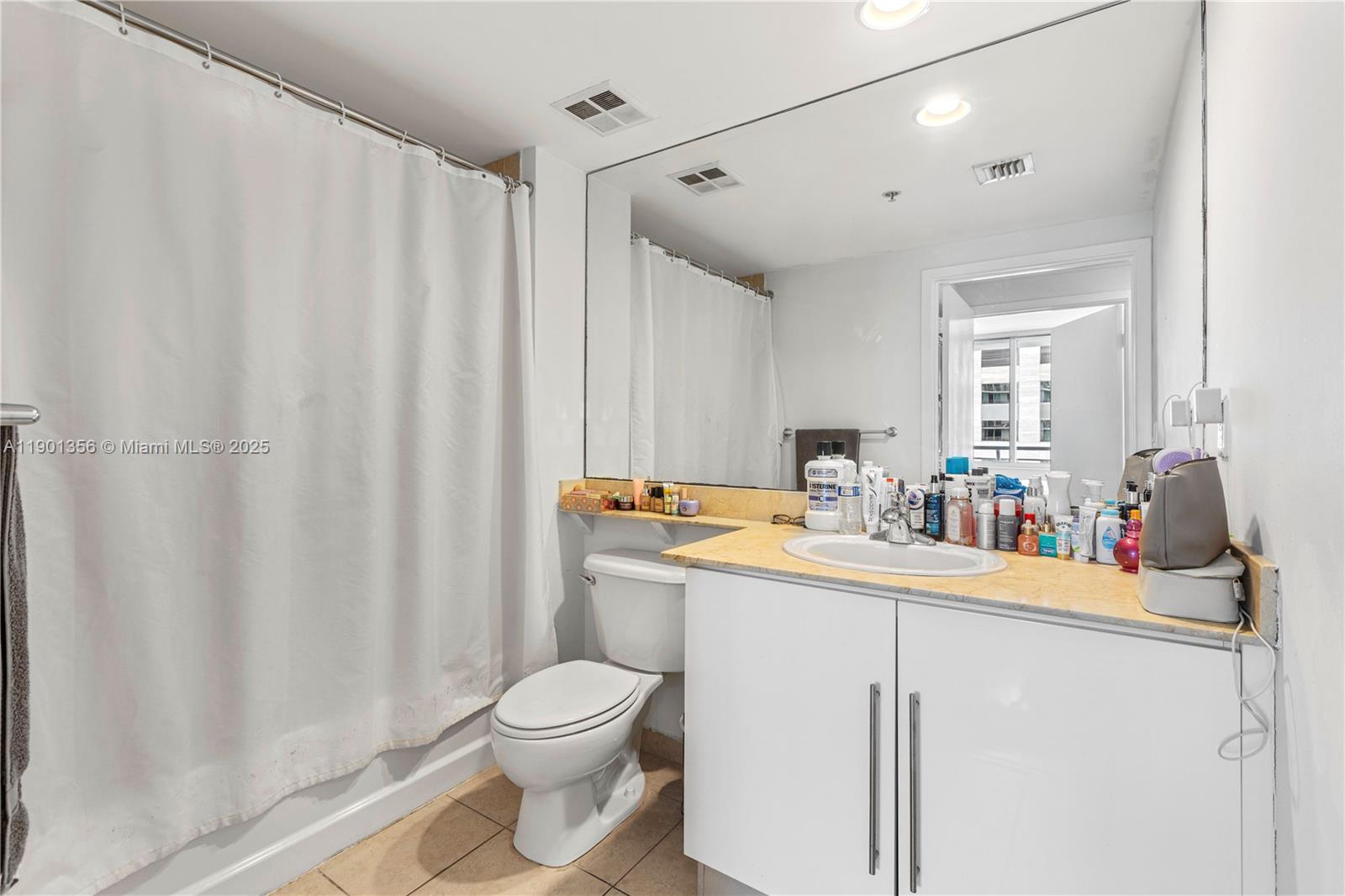 335 S BISCAYNE BL #3404, Miami FL 33131
