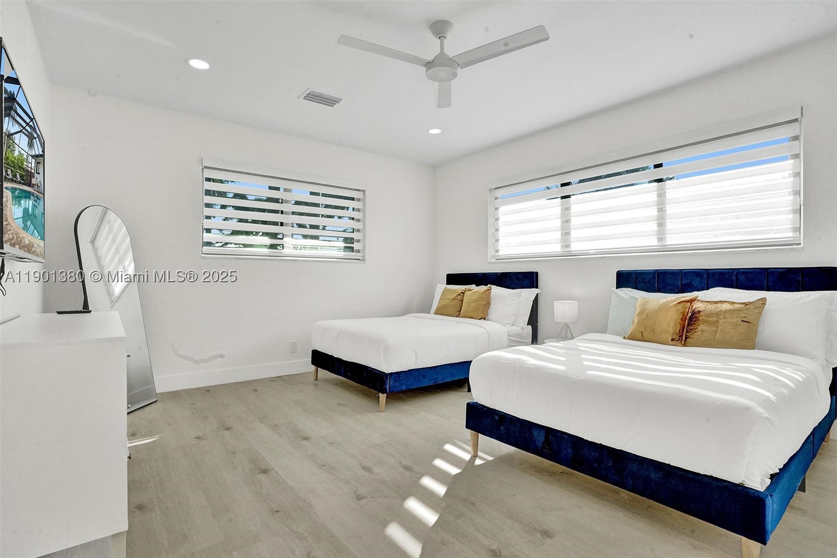 1141 N Northlake Dr, Hollywood FL 33019
