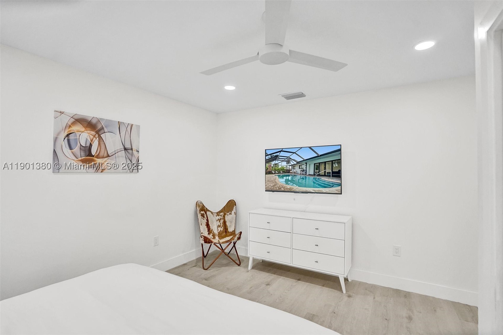 1141 N Northlake Dr, Hollywood FL 33019