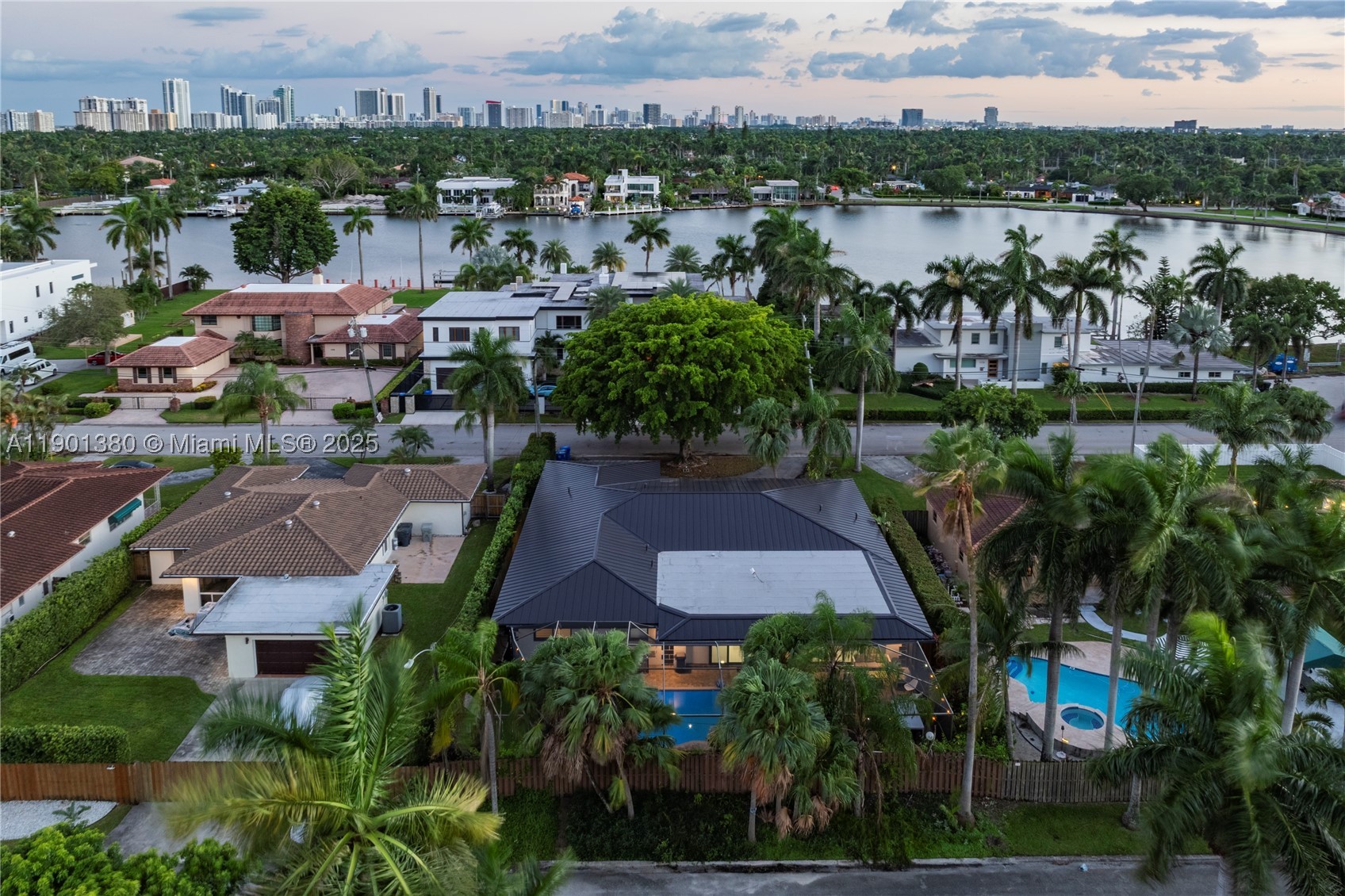1141 N Northlake Dr, Hollywood FL 33019