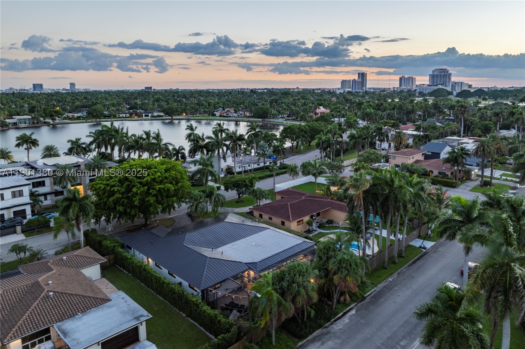 1141 N Northlake Dr, Hollywood FL 33019