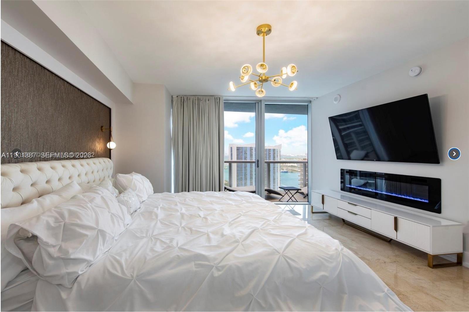 495 Brickell Ave #3802, Miami FL 33131