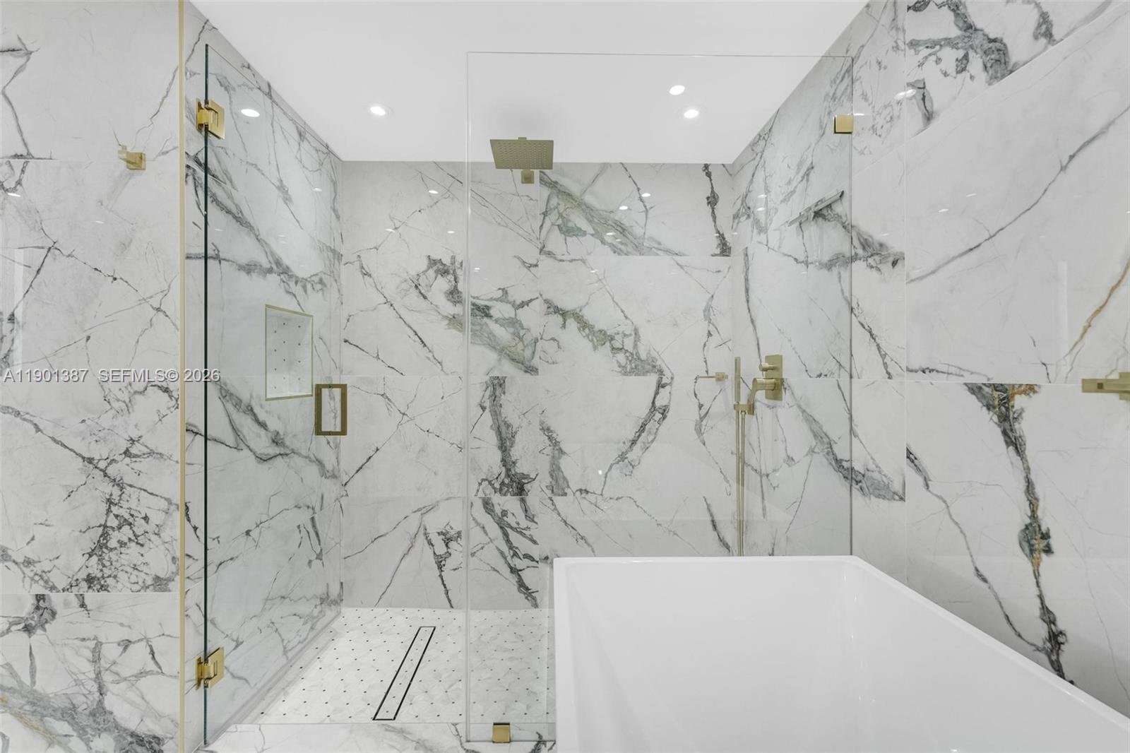 495 Brickell Ave #3802, Miami FL 33131
