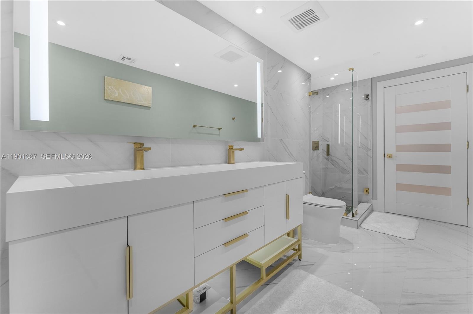 495 Brickell Ave #3802, Miami FL 33131