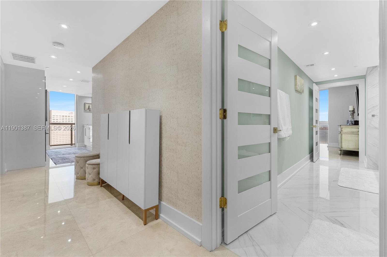 495 Brickell Ave #3802, Miami FL 33131