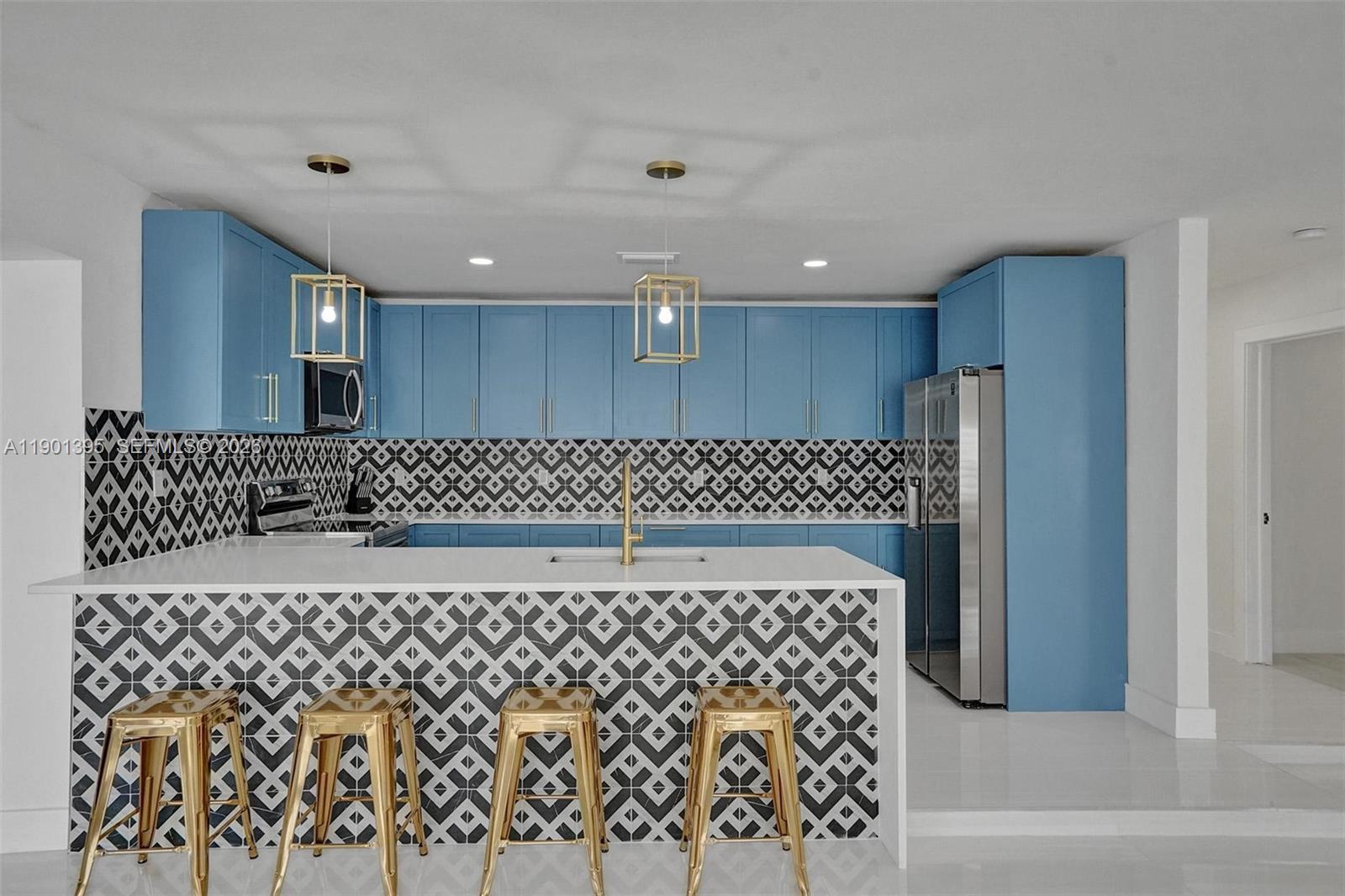 1141 N Northlake Dr, Hollywood FL 33019