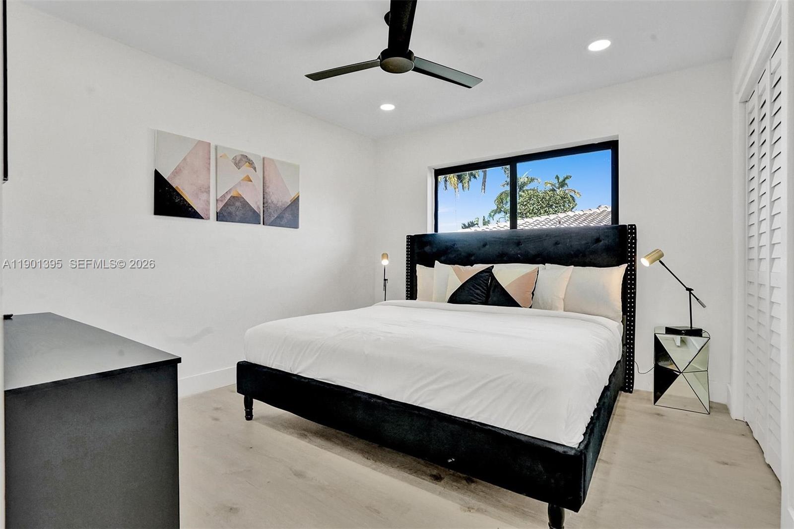 1141 N Northlake Dr, Hollywood FL 33019