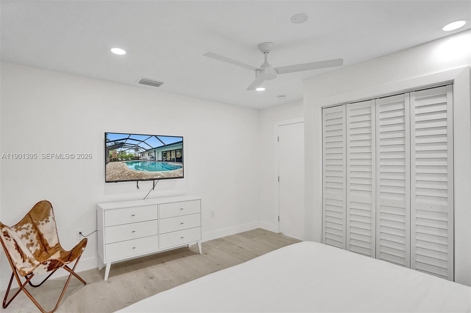 1141 N Northlake Dr, Hollywood FL 33019