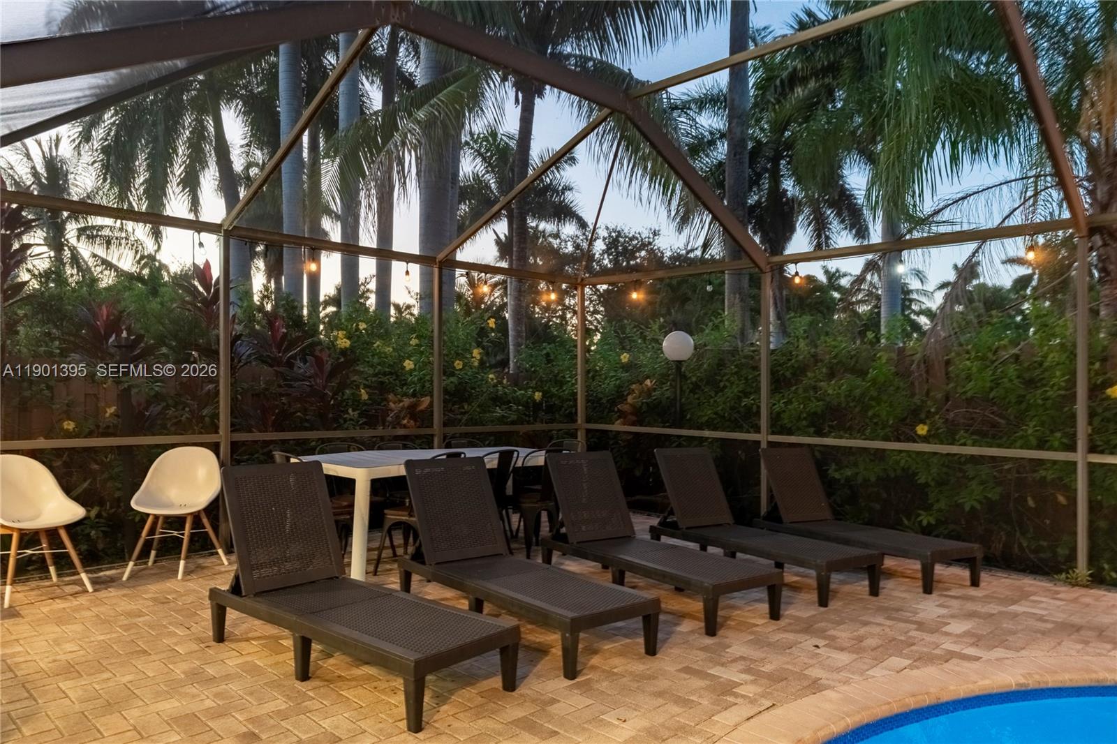 1141 N Northlake Dr, Hollywood FL 33019