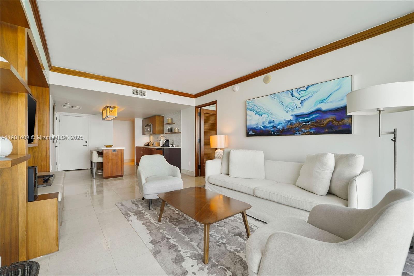 6801 Collins Ave #422, Miami Beach FL 33141