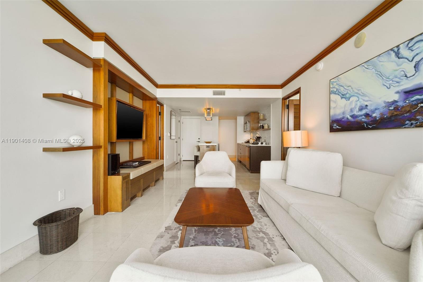 6801 Collins Ave #422, Miami Beach FL 33141
