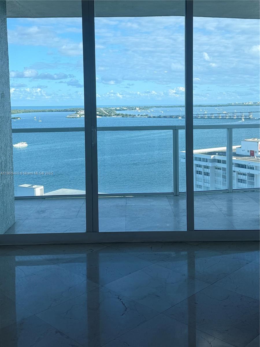 218 SE 14th St #2203, Miami FL 33131