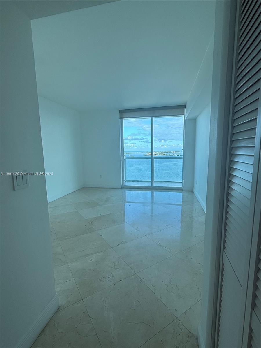 218 SE 14th St #2203, Miami FL 33131