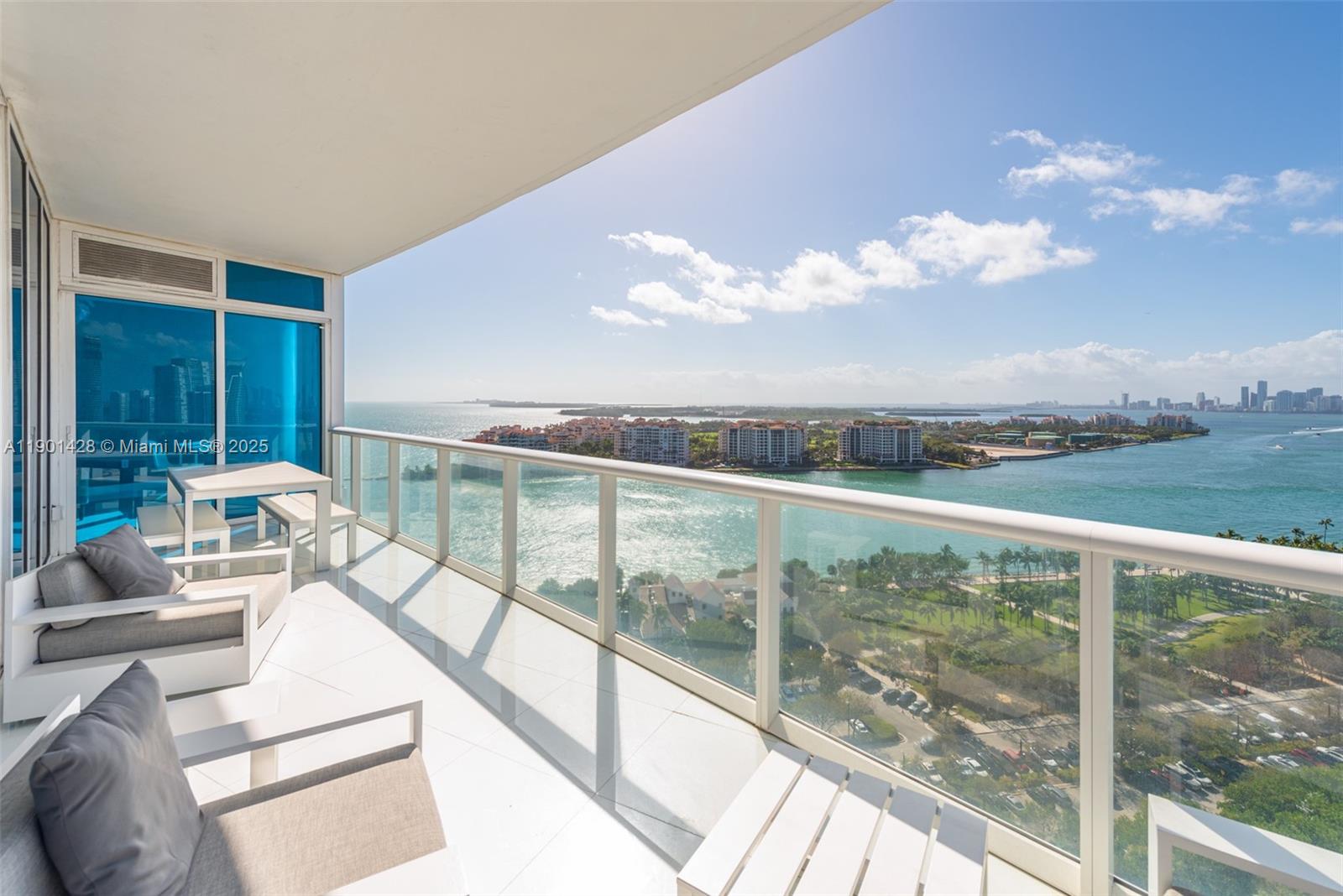 100 S Pointe Dr #2101, Miami Beach FL 33139