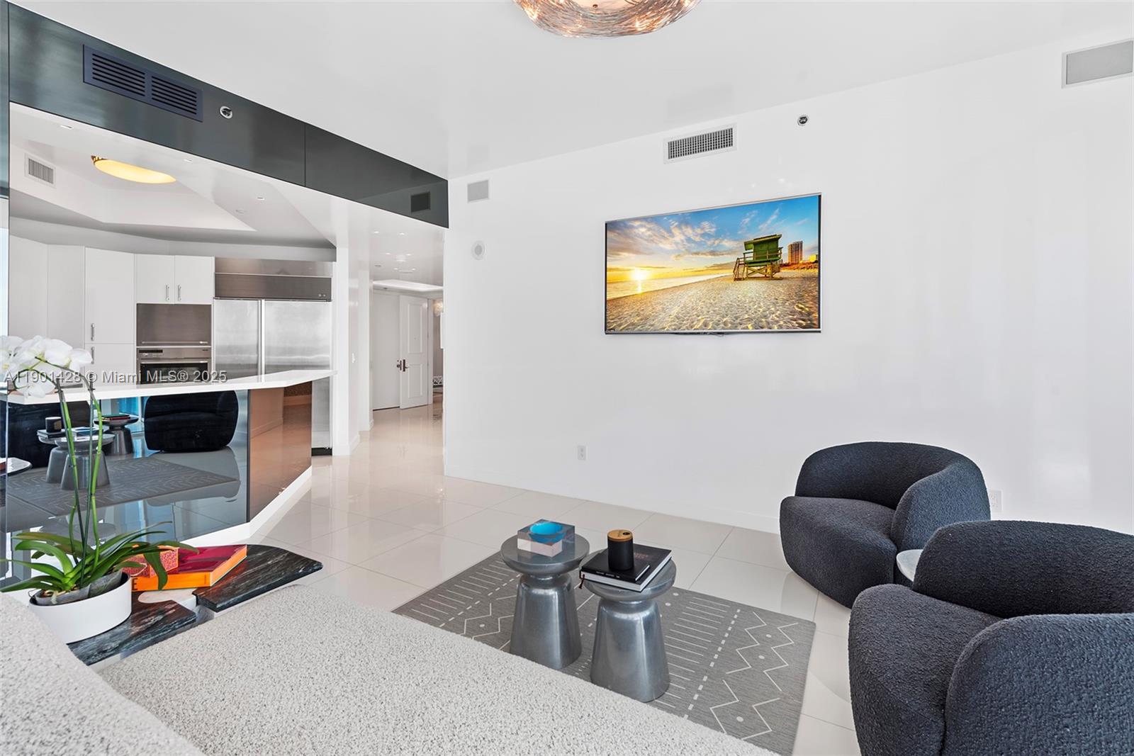 100 S Pointe Dr #2101, Miami Beach FL 33139