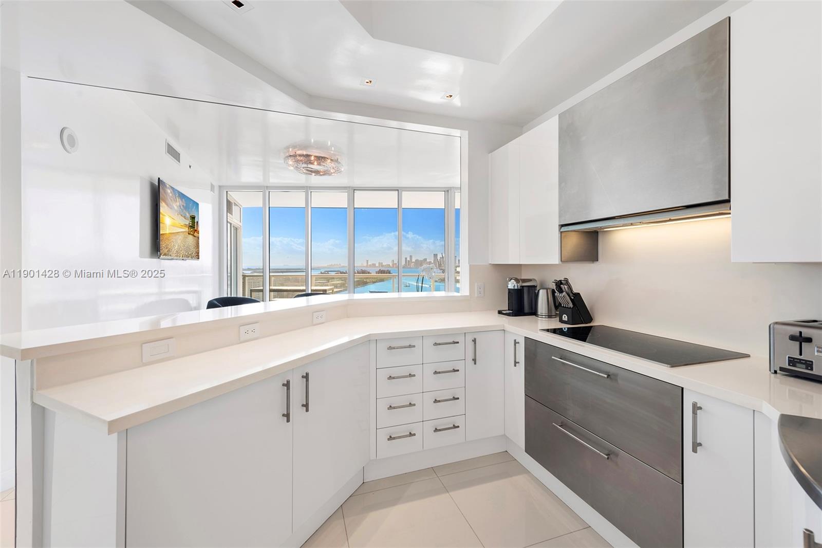 100 S Pointe Dr #2101, Miami Beach FL 33139