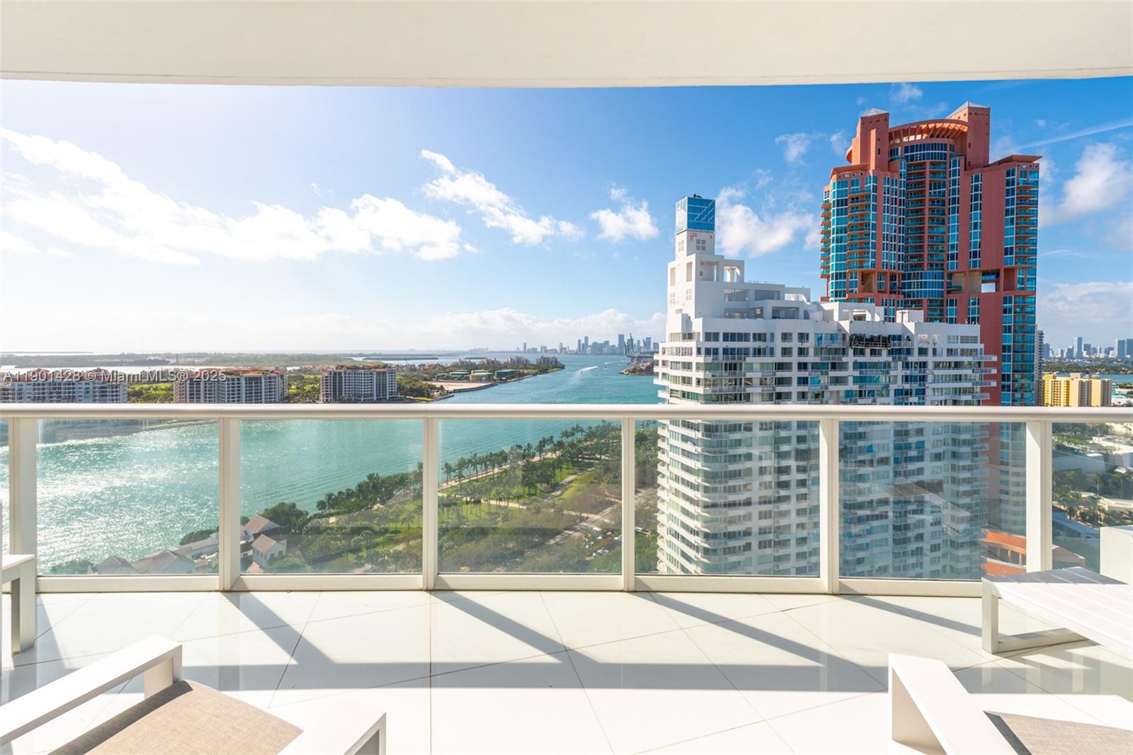 100 S Pointe Dr #2101, Miami Beach FL 33139