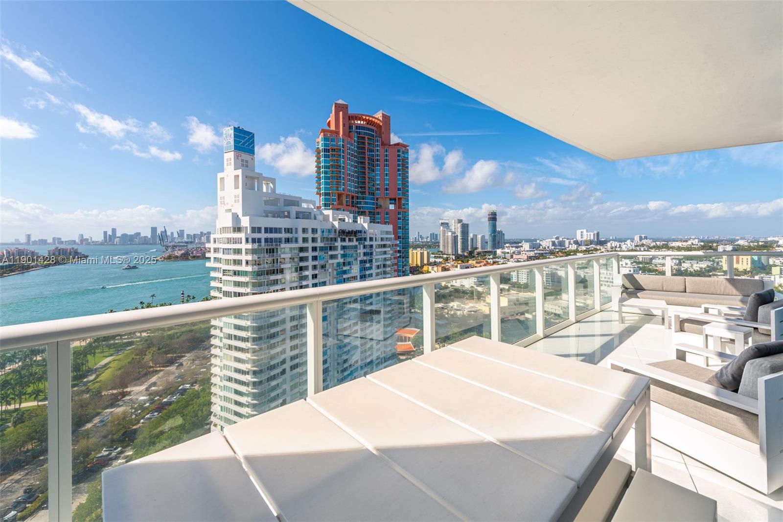 100 S Pointe Dr #2101, Miami Beach FL 33139