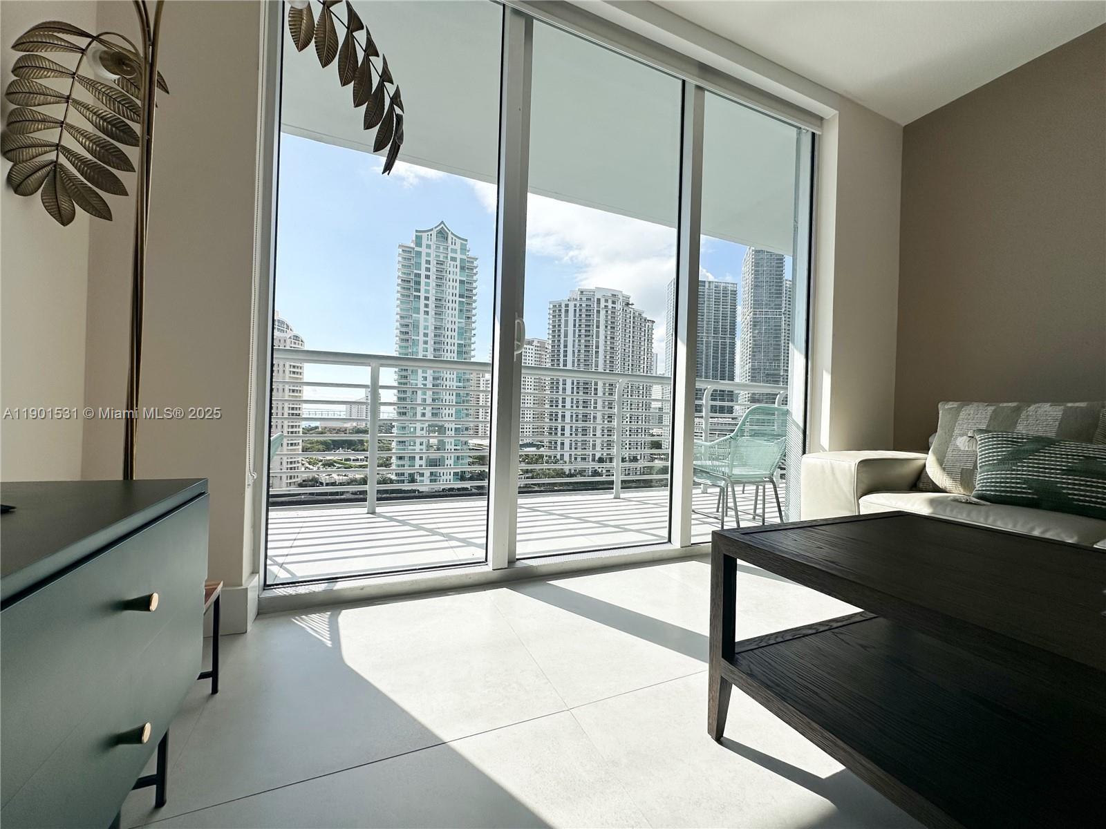 335 S Biscayne Blvd #1605, Miami FL 33131